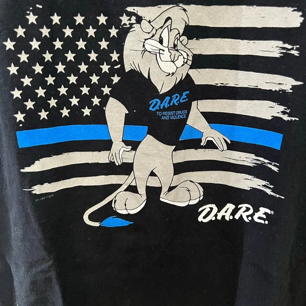 Fruit of the Loom Black DARE Graphic Tee - Picture 2 of 5